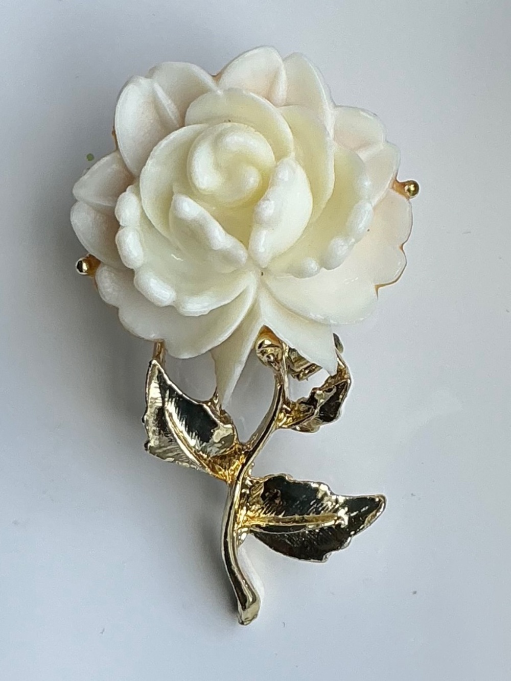 Vintage White Rose Brooch Carved Flower Pin Gold Tone - Picture 12 of 12